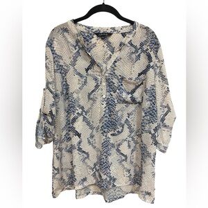 Charlie B Roll Sleeve Blouse Top Blue Python Print Womens Size XL